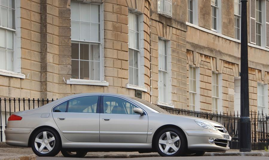  Peugeot 607 2004 года  (фото 15 из 26)